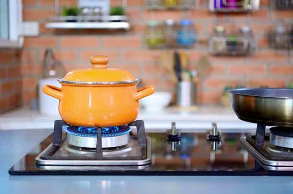 Texas Gas Service | Photo of Tea Kettle Being Heated