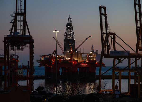 Arctic Oil: Ownership, Drilling, and Environmental Risks