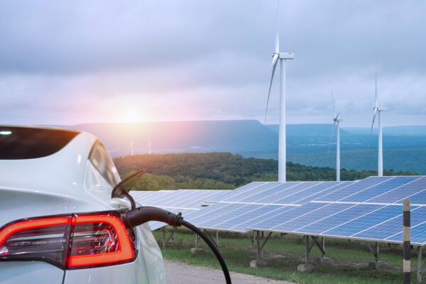 Electric Cars With Solar Panels: How They Will Revolutionize Driving